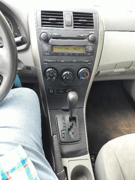 Toyota Corolla LE 4D Sedan at 2009