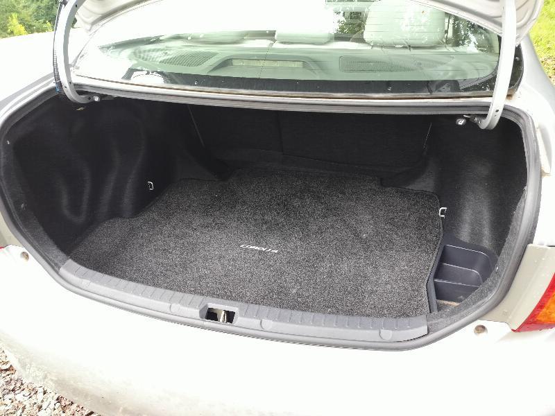 Toyota Corolla LE 4D Sedan at 2009