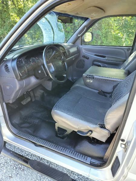 Dodge Ram 1500 Reg. Cab Short Bed 2WD 2001