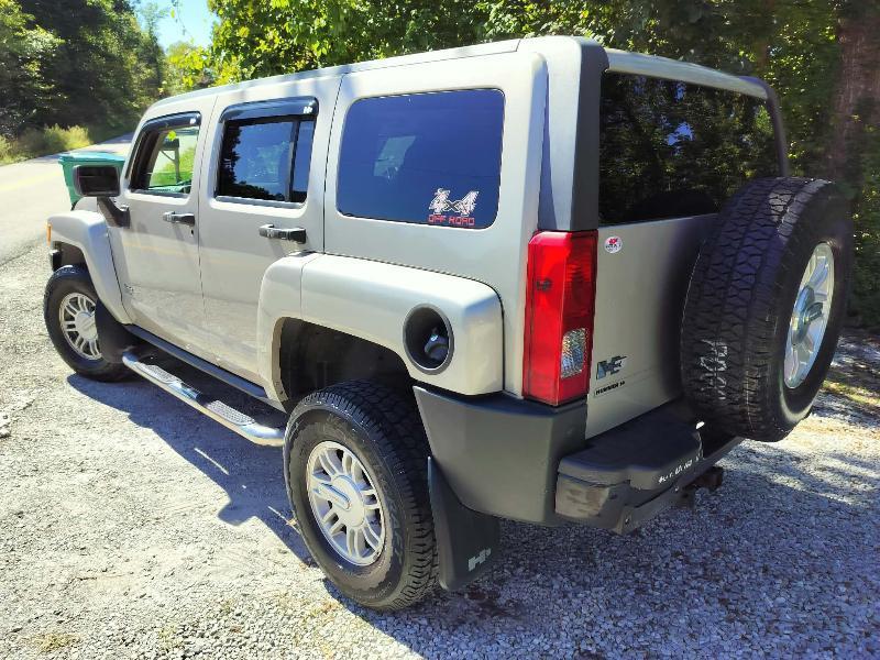 HUMMER H3 Base 2009