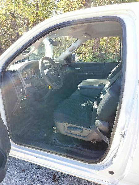 RAM 1500 4WD Reg Cab 120.5" ST 2012
