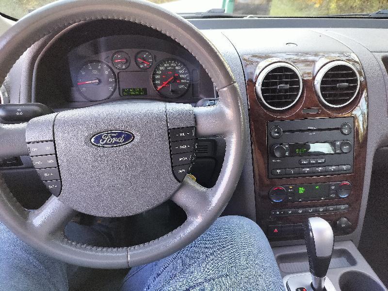 Ford Freestyle SEL FWD 2007