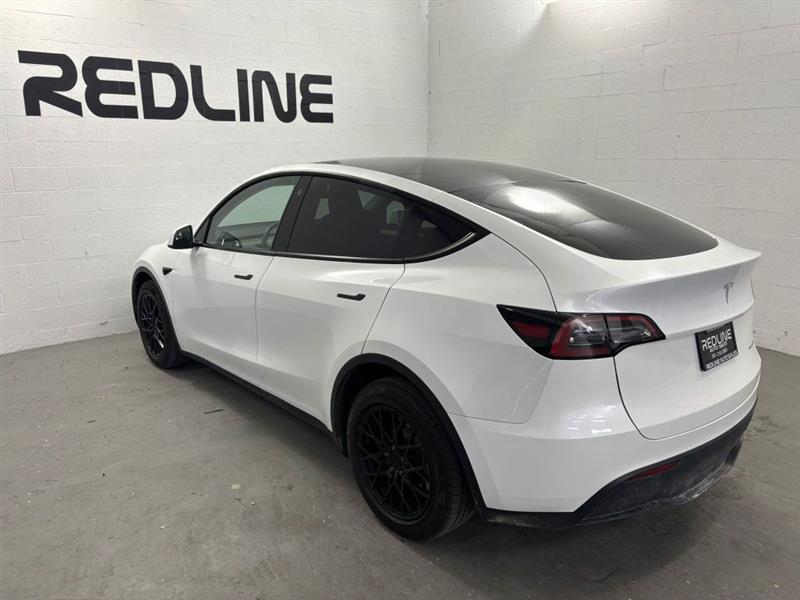 Tesla Model Y  2023