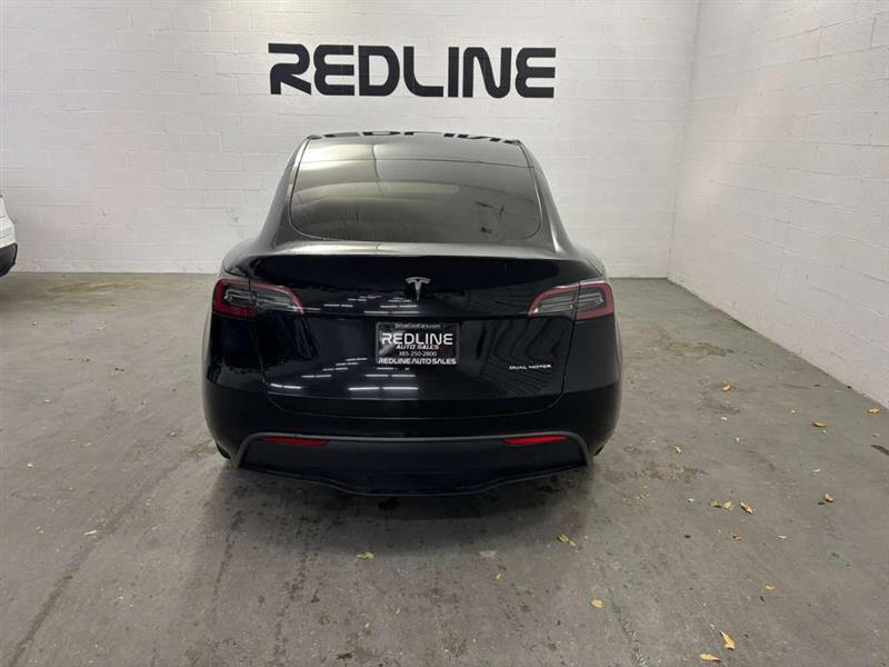 Tesla Model Y Long Range AWD 2023