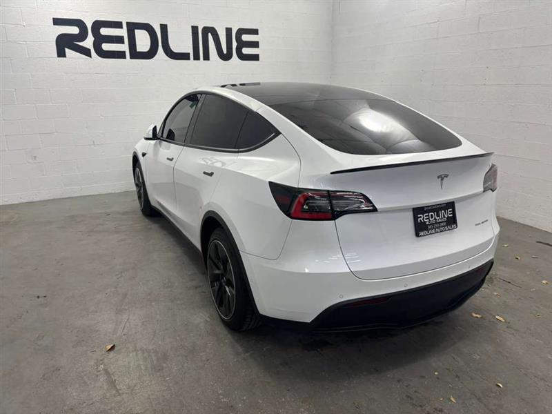 Tesla Model Y  2021