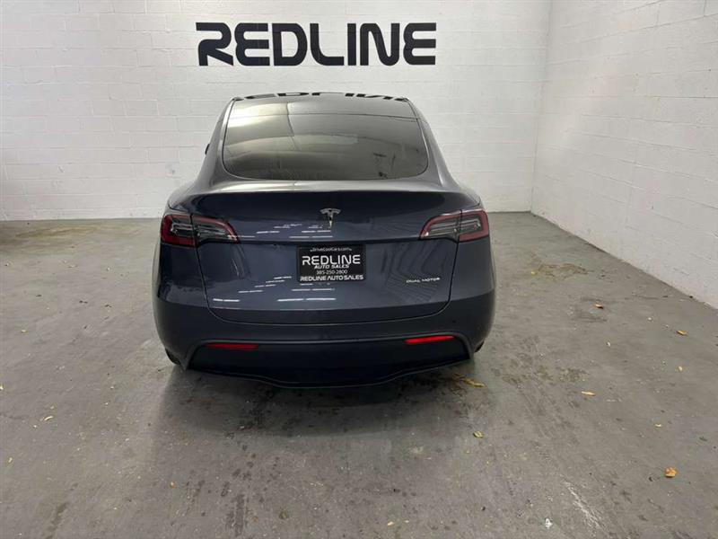 Tesla Model Y Long Range AWD 2023