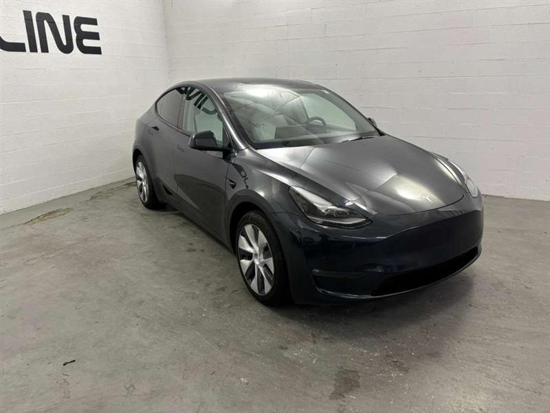 Tesla Model Y Long Range AWD 2024