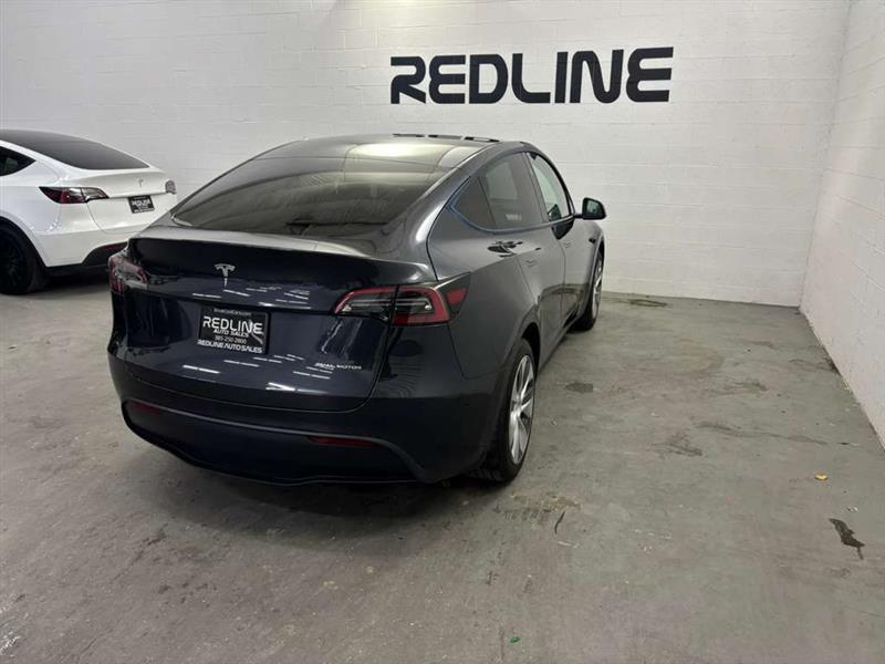 Tesla Model Y Long Range AWD 2024