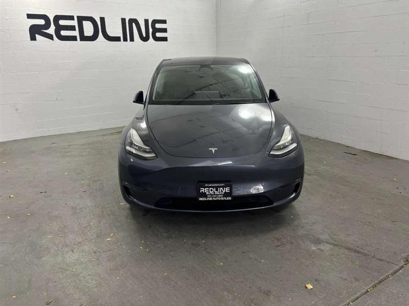 Tesla Model Y  2023