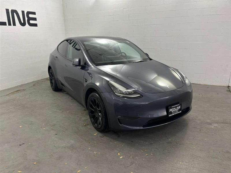 Tesla Model Y  2023