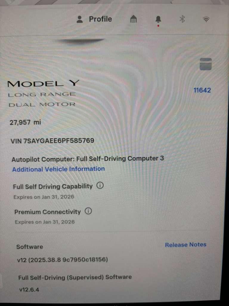 Tesla Model Y  2023