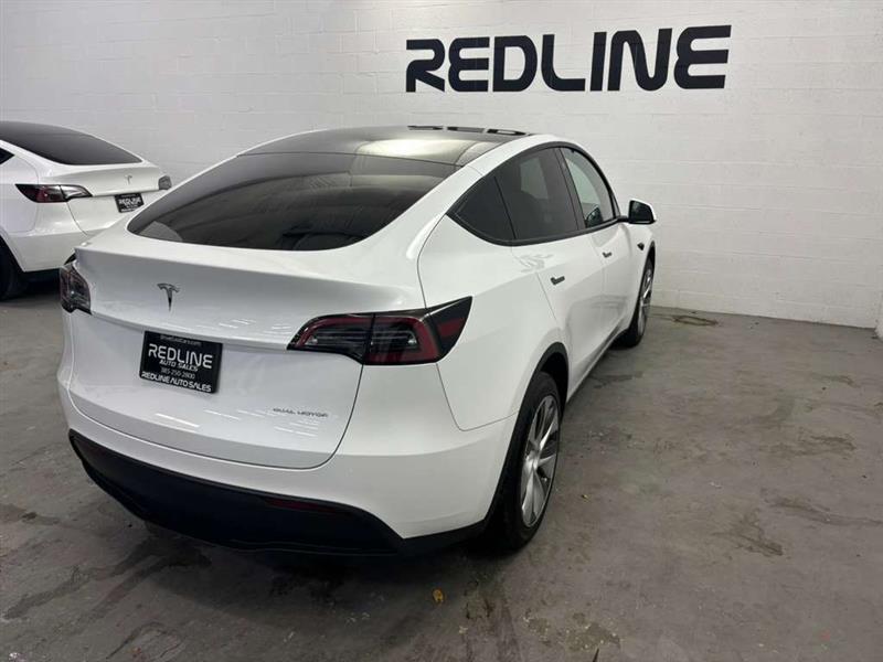 Tesla Model Y Long Range AWD 2023