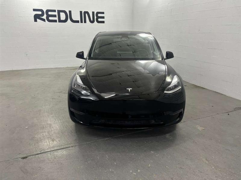 Tesla Model Y  2023