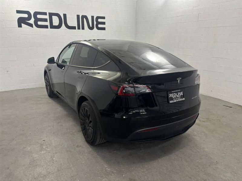 Tesla Model Y  2023