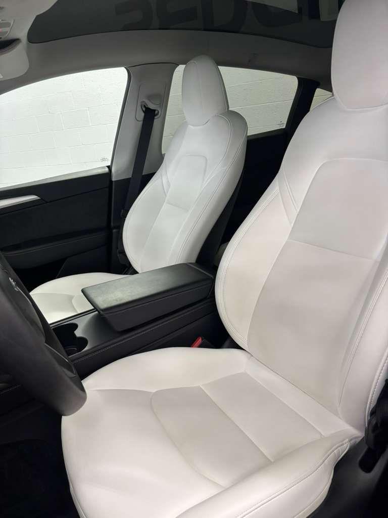 Tesla Model Y Long Range AWD 2024