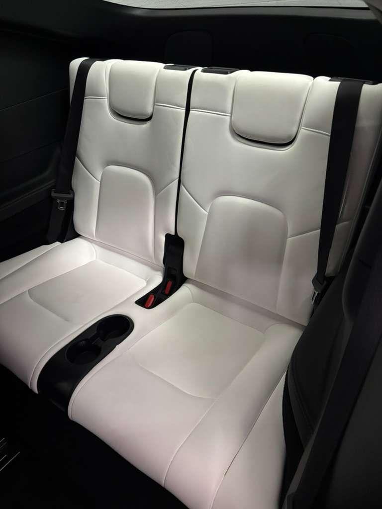 Tesla Model Y Long Range AWD 2024