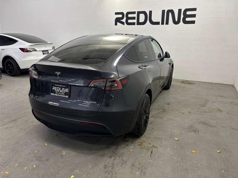 Tesla Model Y Long Range AWD 2024