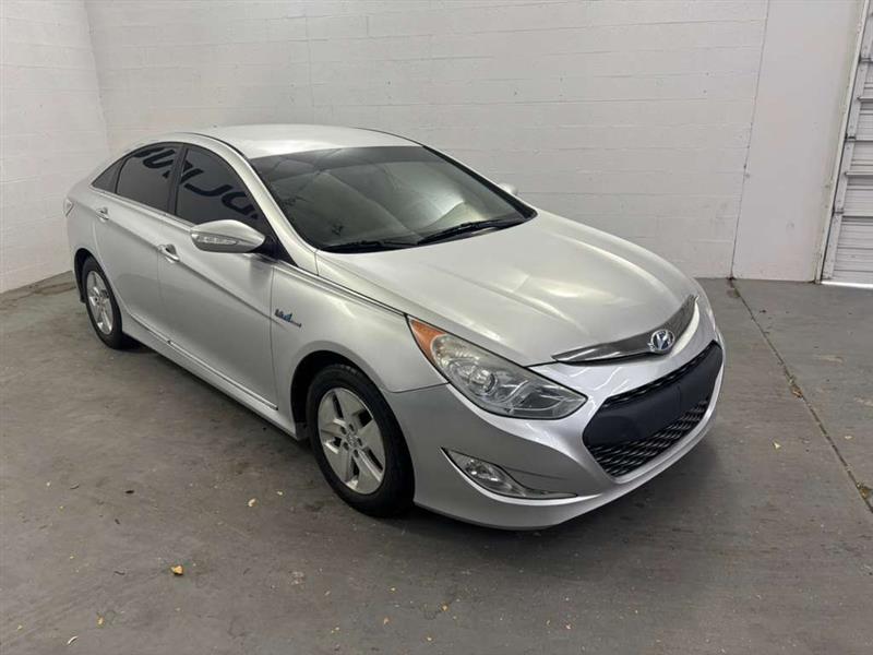 Hyundai Sonata Hybrid Sedan 2012