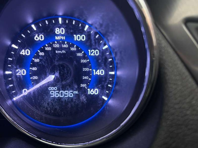 Hyundai Sonata Hybrid Sedan 2012