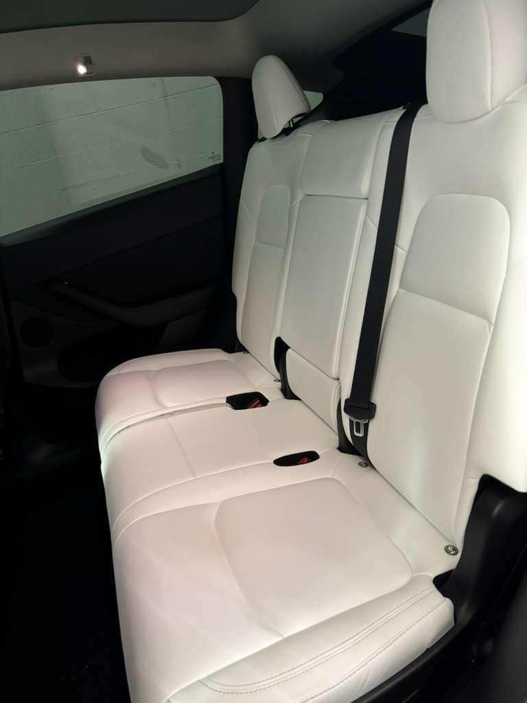 Tesla Model Y Long Range AWD 2023