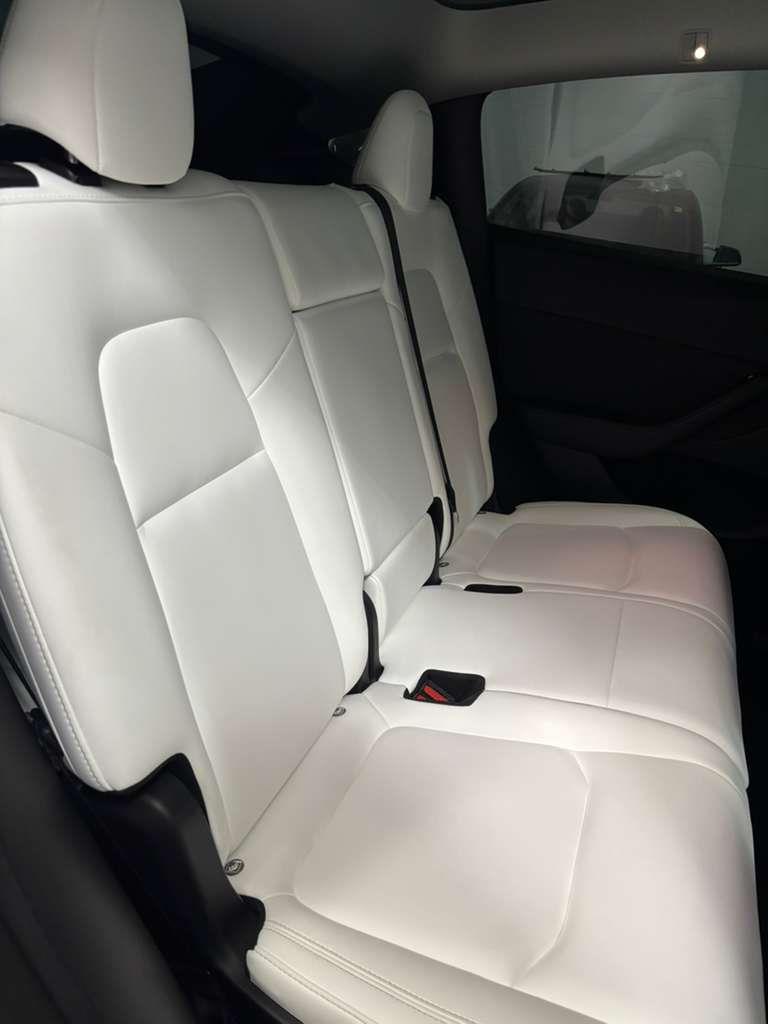 Tesla Model Y Long Range AWD 2023