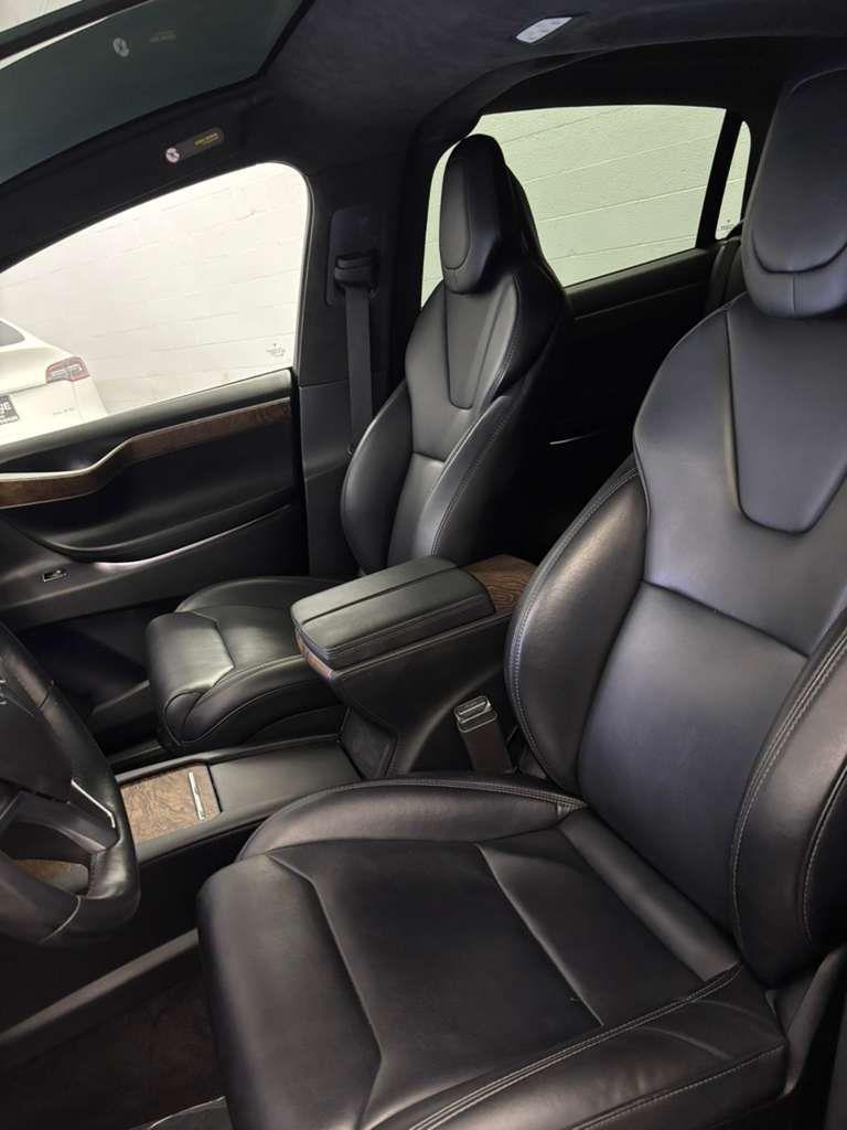 Tesla Model X 90D 2017