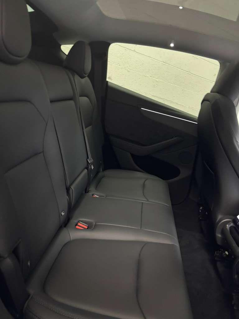 Tesla Model Y Long Range 2026