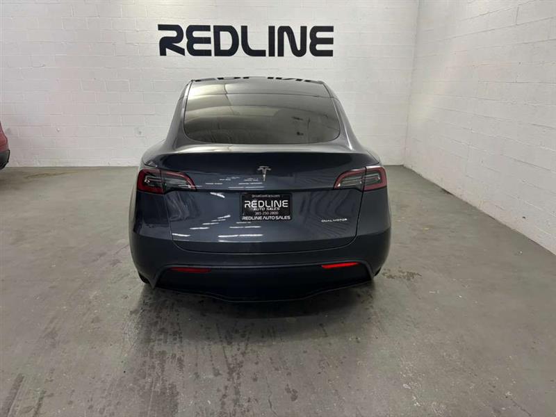 Tesla Model Y Long Range AWD 2023
