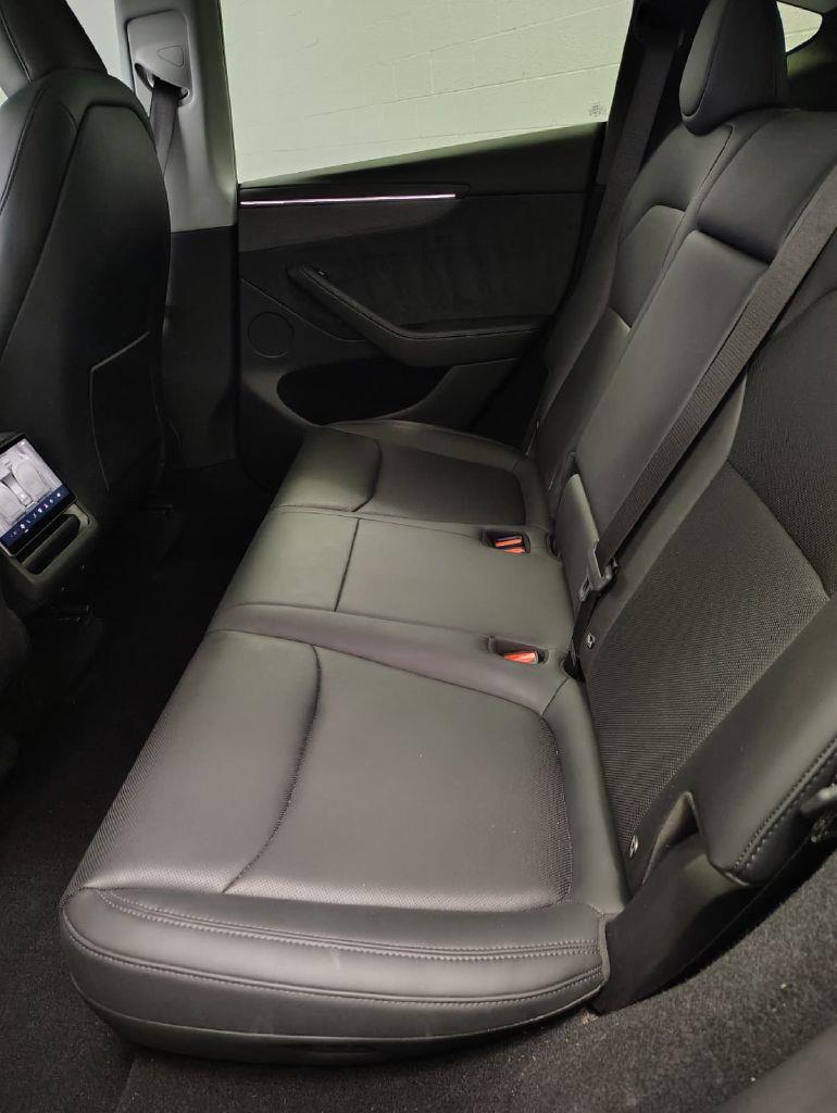 Tesla Model Y Long Range 2026