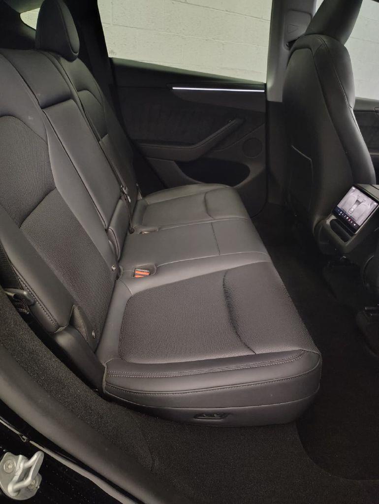 Tesla Model Y Long Range 2026