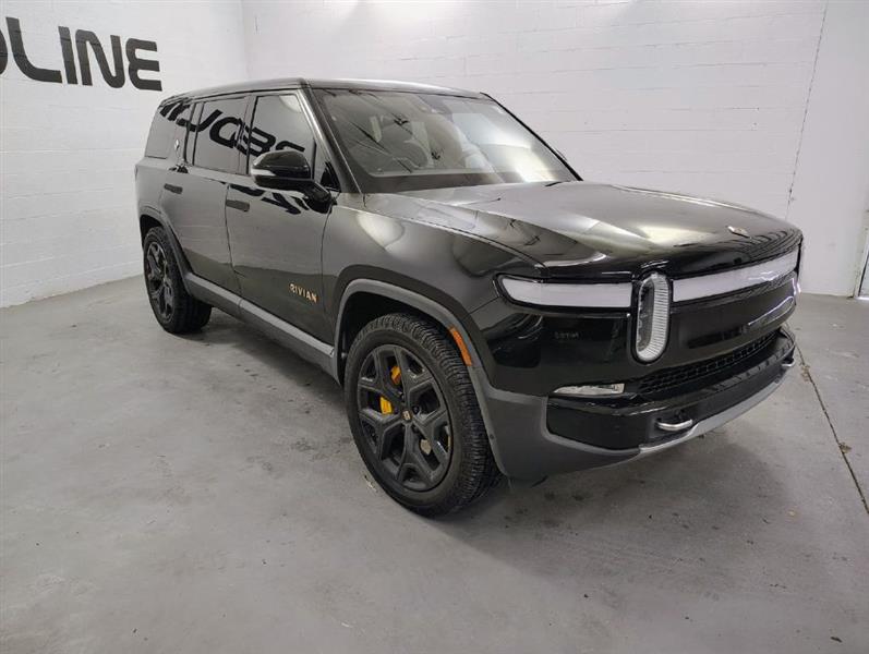 Rivian R1S Adventure 2023