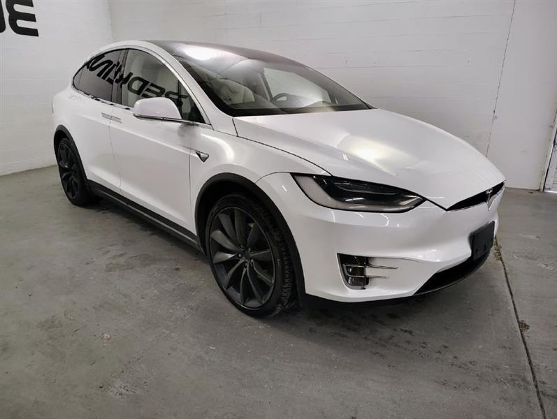 Tesla Model X 75D 2019