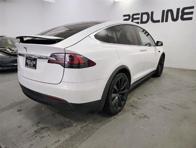 Tesla Model X 75D 2019
