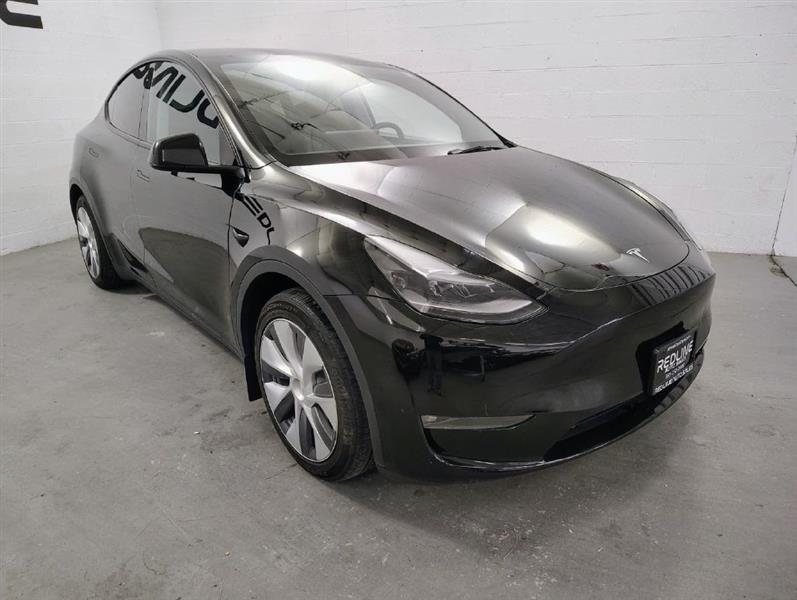 Tesla Model Y Long Range AWD 2023