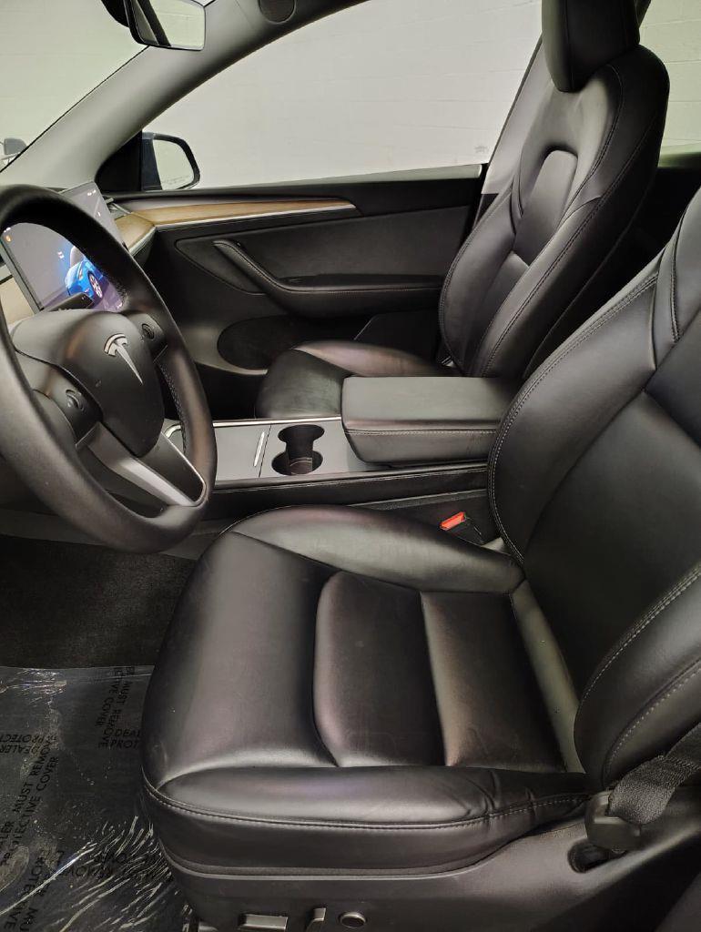 Tesla Model Y Long Range AWD 2024