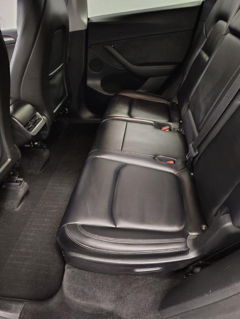 Tesla Model Y Long Range AWD 2024