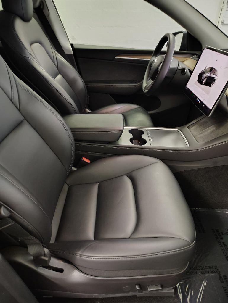 Tesla Model Y Long Range AWD 2023