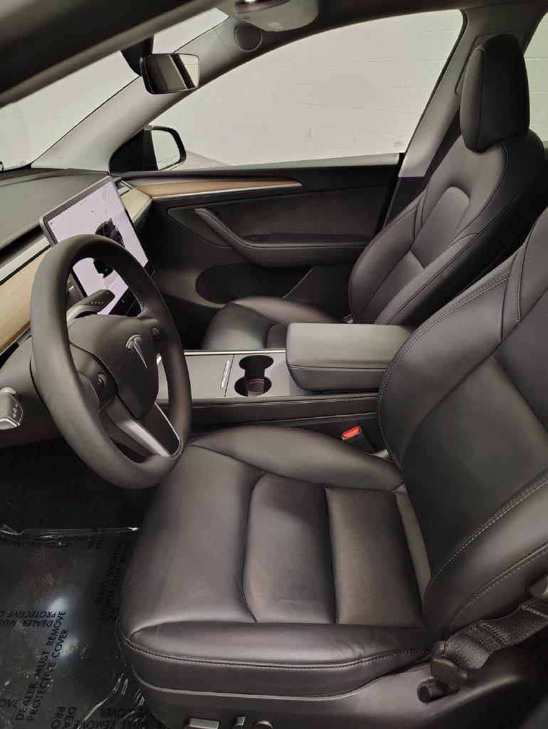 Tesla Model Y Long Range AWD 2024