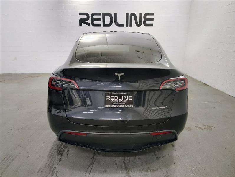 Tesla Model Y Long Range AWD 2024