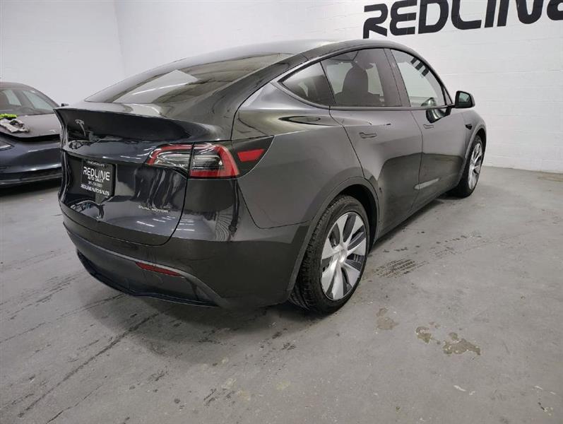 Tesla Model Y Long Range AWD 2024