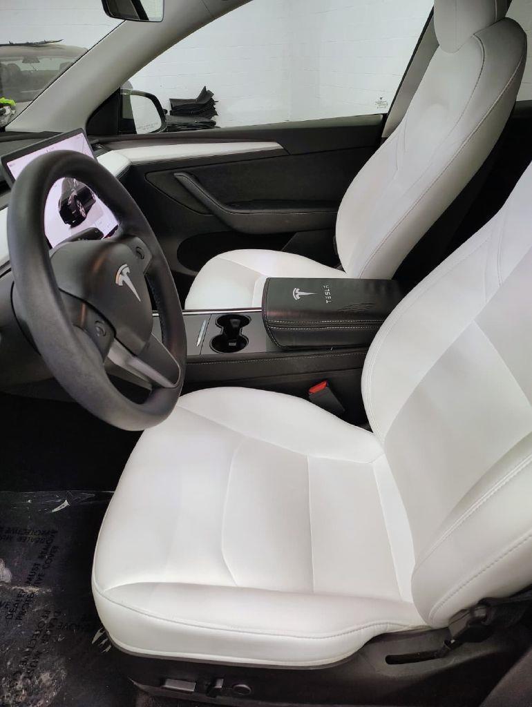 Tesla Model Y Long Range AWD 2023