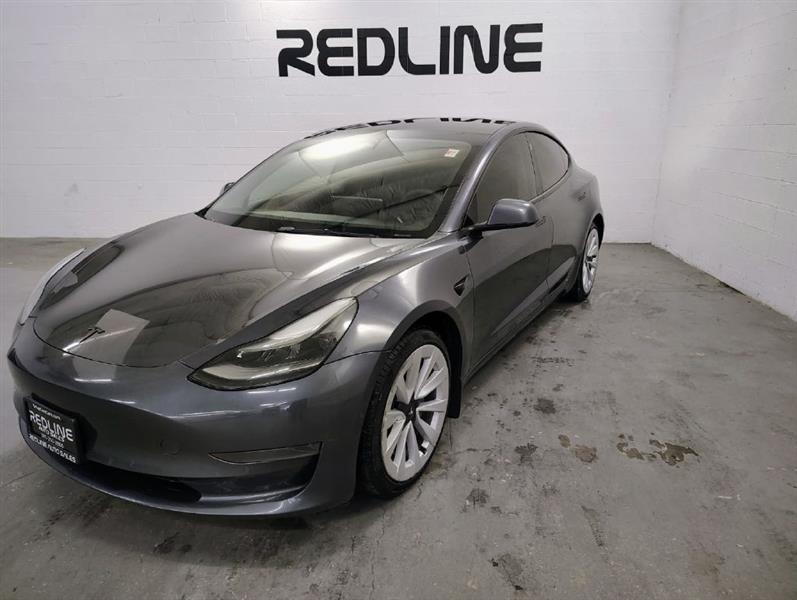 Tesla Model 3  2022
