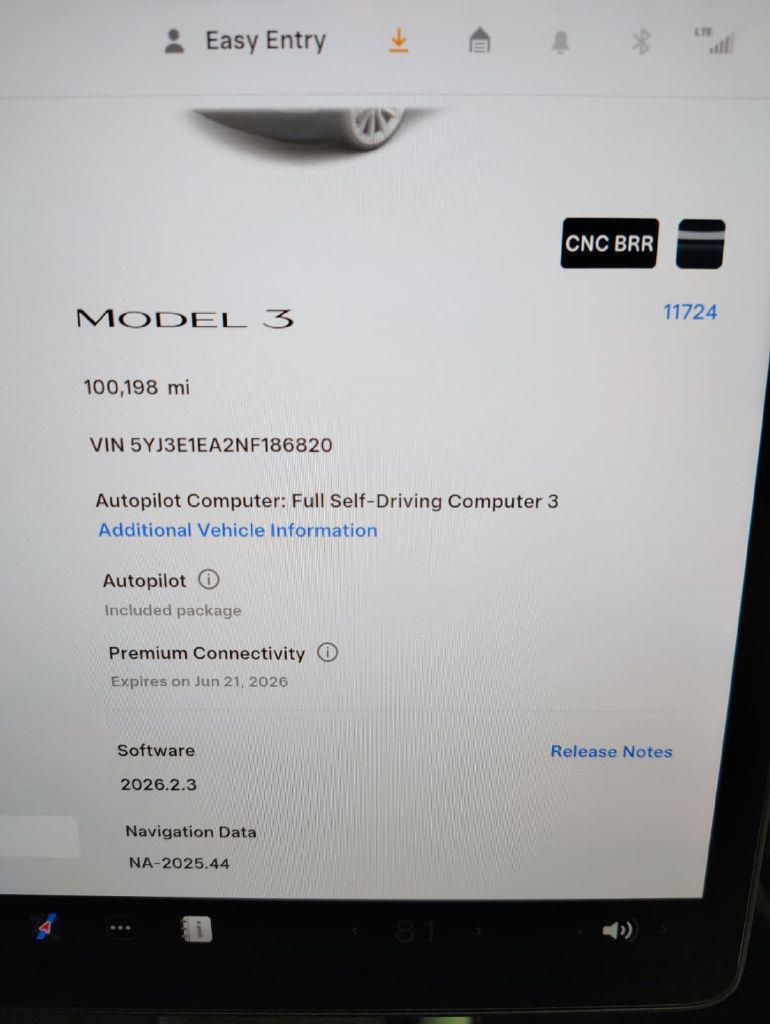 Tesla Model 3  2022