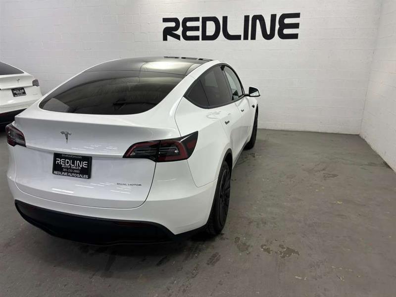 Tesla Model Y Long Range AWD 2023