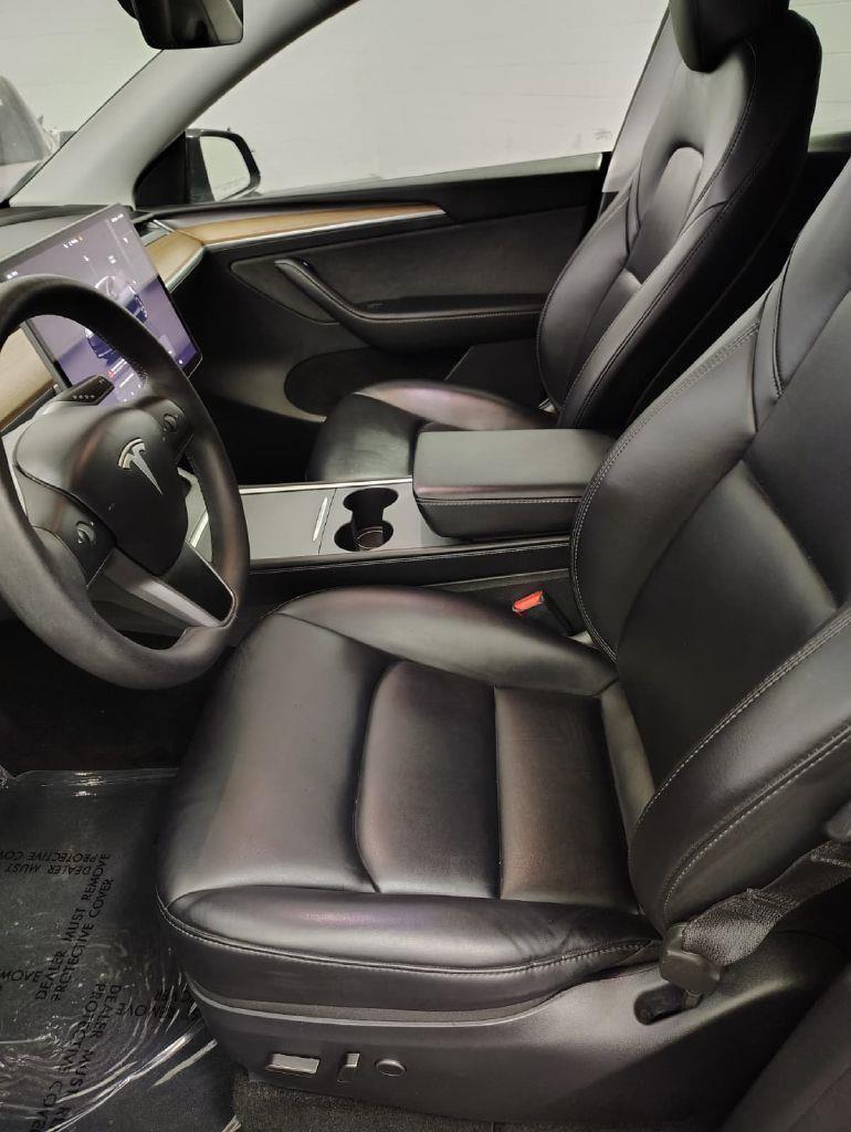 Tesla Model Y Long Range AWD 2024