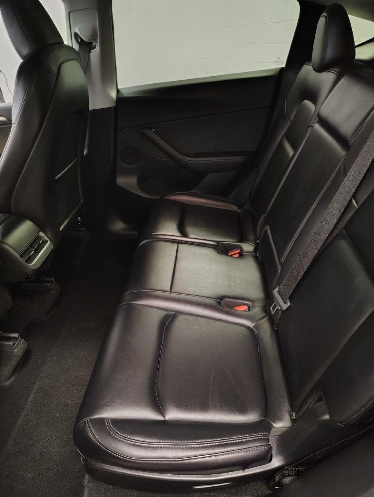 Tesla Model Y Long Range AWD 2024