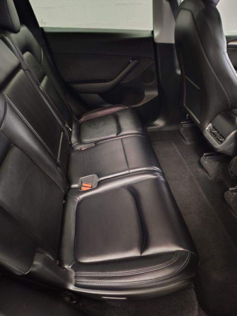 Tesla Model Y Long Range AWD 2024