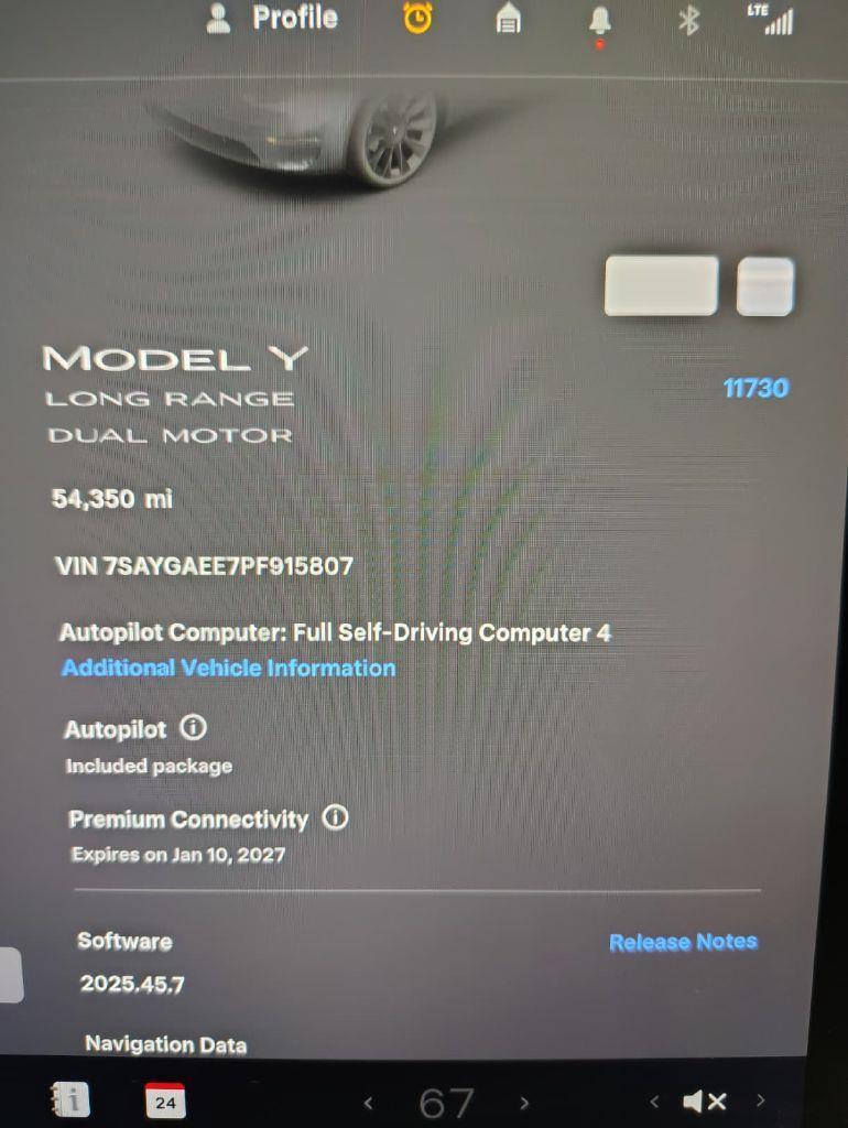 Tesla Model Y  2023