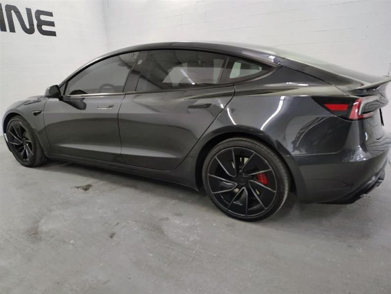 Tesla Model 3 Base 2025