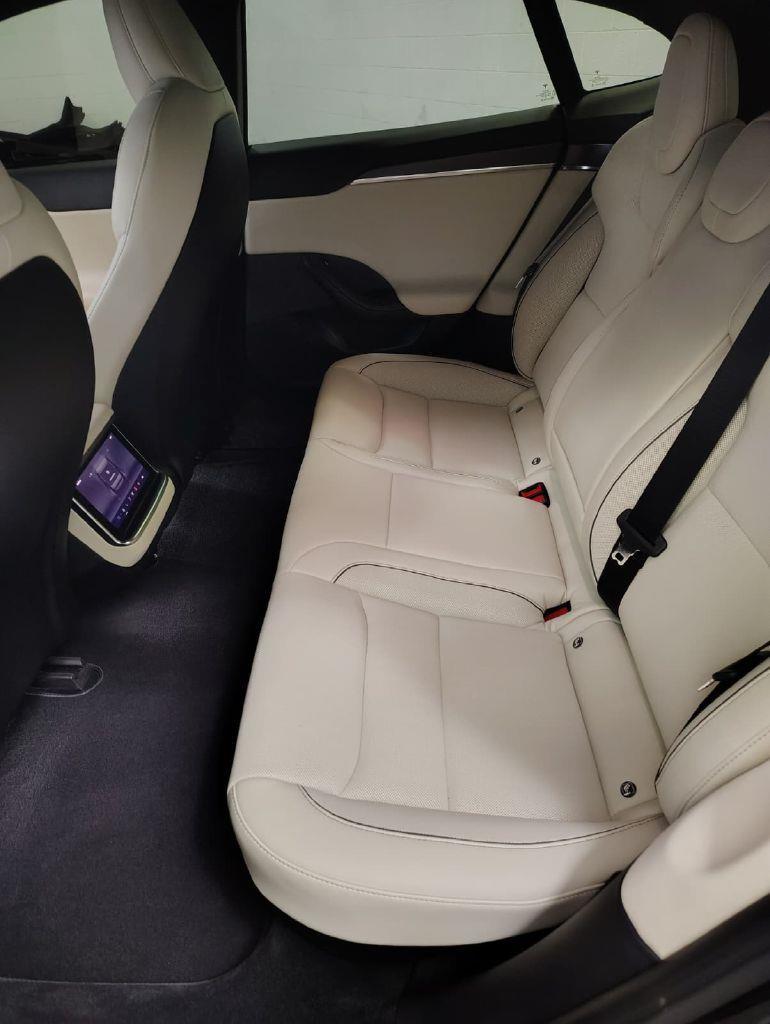 Tesla Model S Long Range 2021